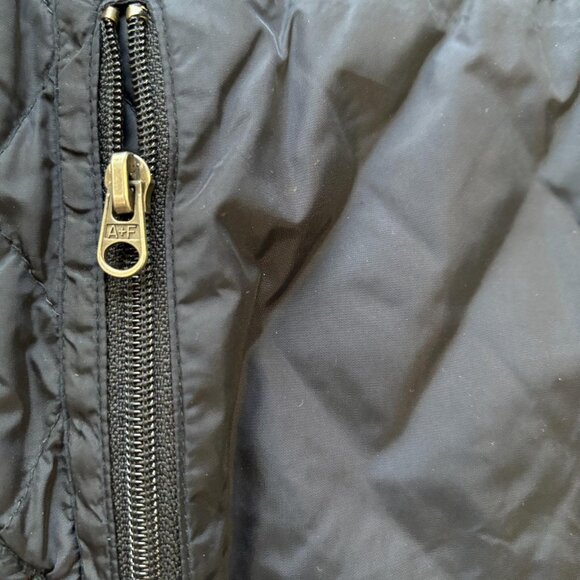 Abercrombie & Fitch Zip-Up Quilted Jacket - Picture 4 of 7